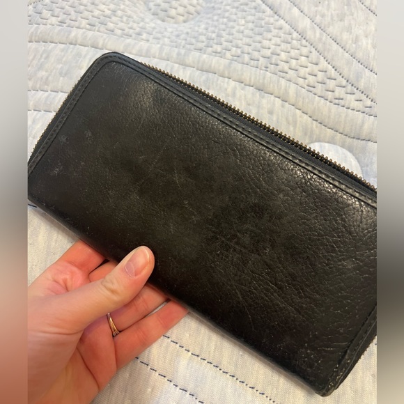 Juicy Couture Wallet - Picture 3 of 8